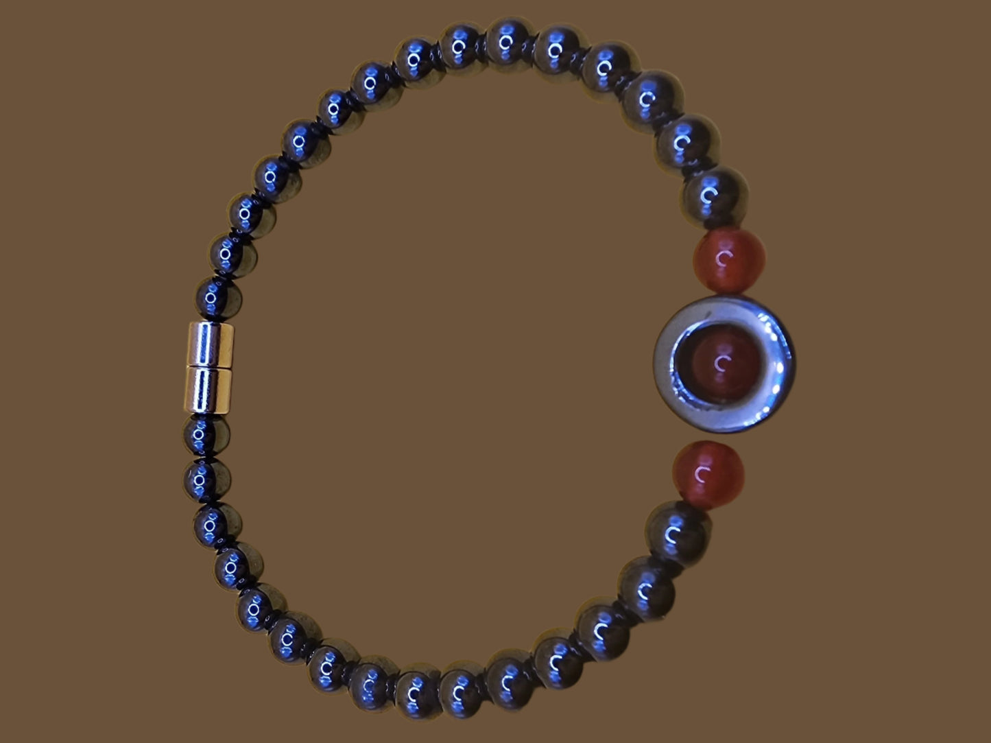 HEMATITE MAGNETIC BRACELET WITH CARNELIAN BEADS