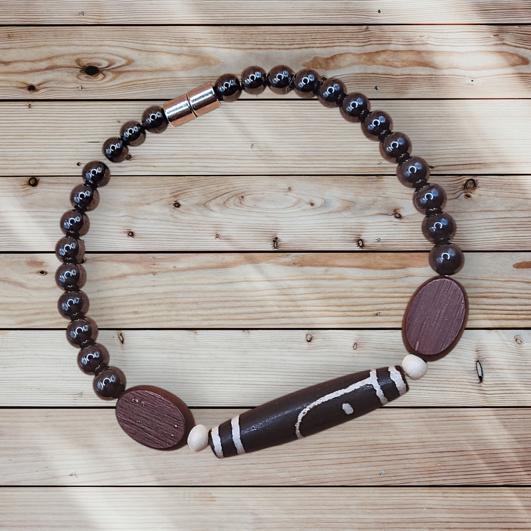 HEMATITE SINGLE BRACELET WITH WOOD BEADS