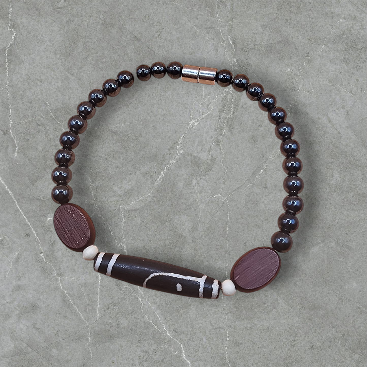 HEMATITE SINGLE BRACELET WITH WOOD BEADS
